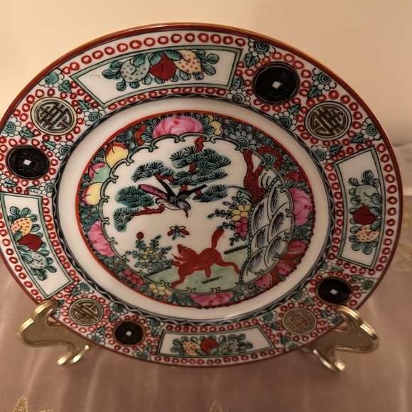 Vintage Asian Porcelain Plate Hand Decorated in Hong Kong - Picture 2 of 4